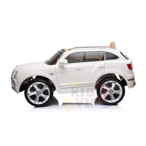 Licensed Bentley Bentayaga Kids Car White